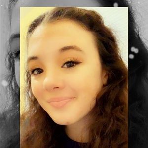 Meet your Posher, Lottie